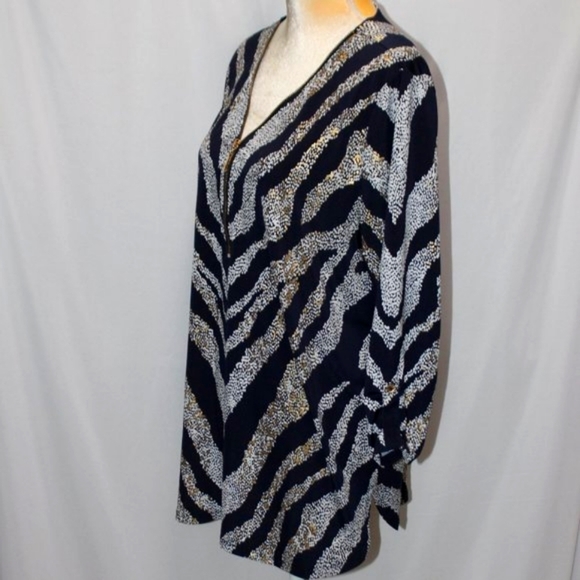 JM Collection V-Neck Navy & Metallic 3/4 Sleeve  Zebra Print Top - Picture 4 of 15